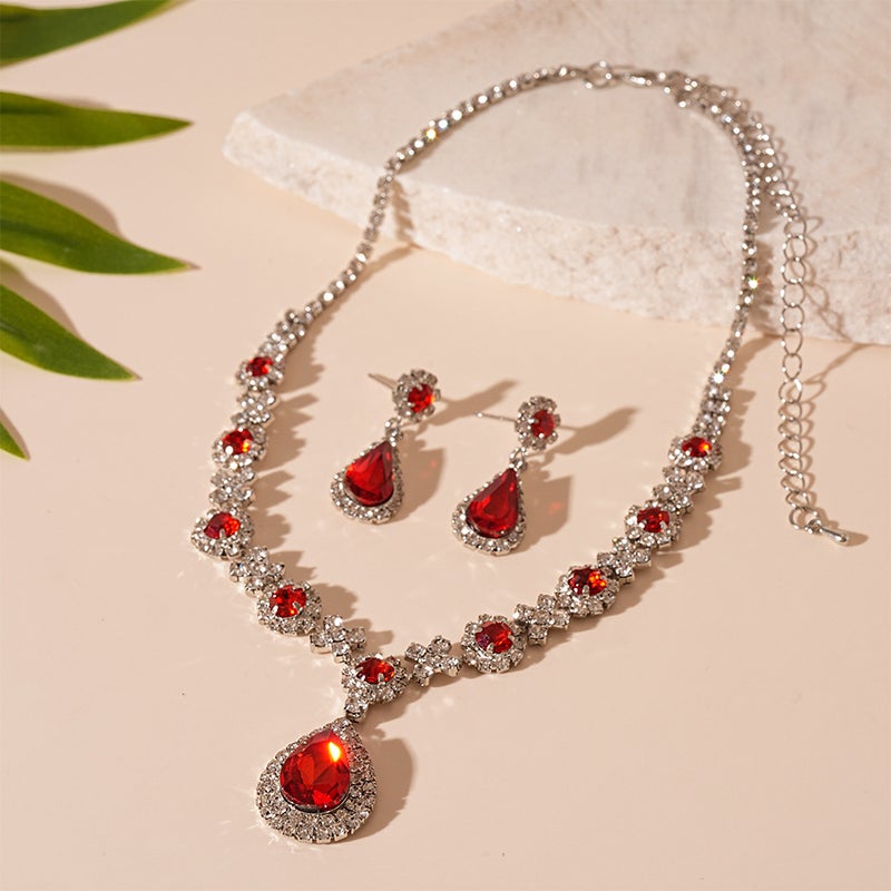 2-Piece Light Luxury Retro Diamond-Encrusted Earrings Necklace French Court Style Niche Elegant High-End Necklace For Women - Image 2